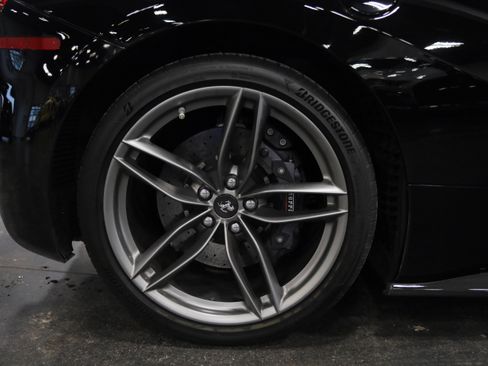 Used 2016 Ferrari 488 GTB RWD image 10