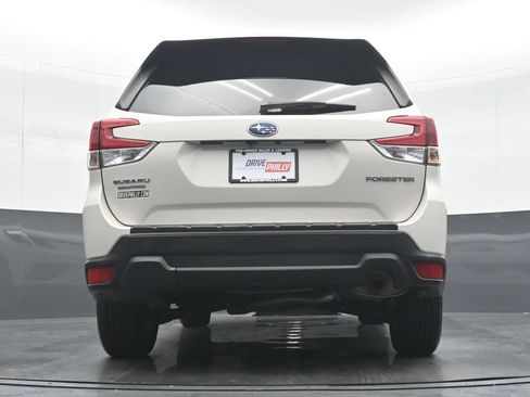 Used 2023 Subaru Forester Premium AWD/4WD image 30