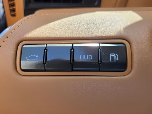 Used 2024 Lexus LC 500 Coupe w/ Touring Package RWD image 30