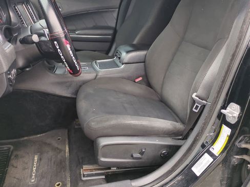 Used 2014 Dodge Charger R/T w/ Wheels & Tunes Group image 15