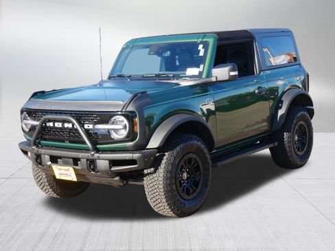 Used 2023 Ford Bronco Wildtrak image 3