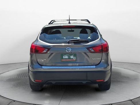 Used 2018 Nissan Rogue Sport SV w/ SV Technology Package AWD/4WD image 4