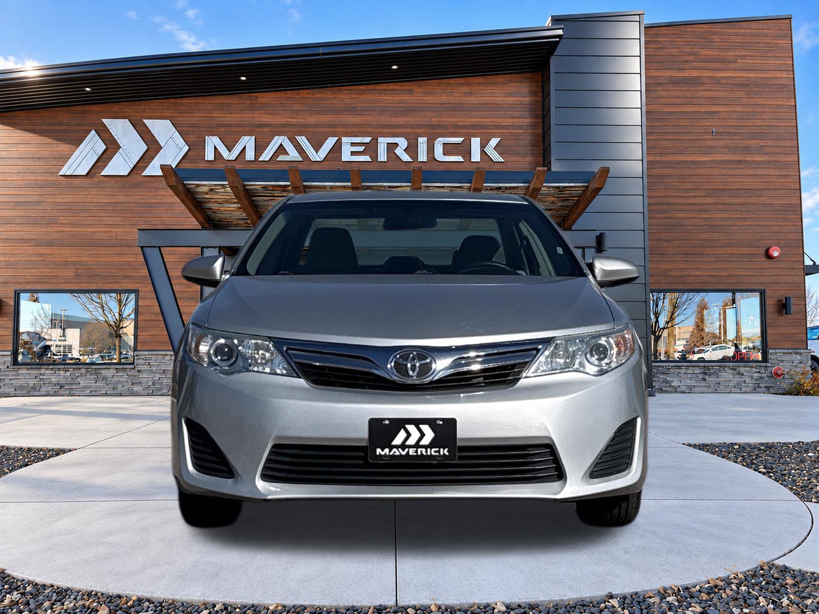 Used 2014 Toyota Camry LE FWD image 4