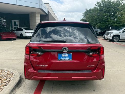 Used 2025 Honda Odyssey Sport-L image 6