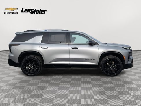 Used 2024 Chevrolet Traverse RS w/ LPO, Floor Liner Package image 6