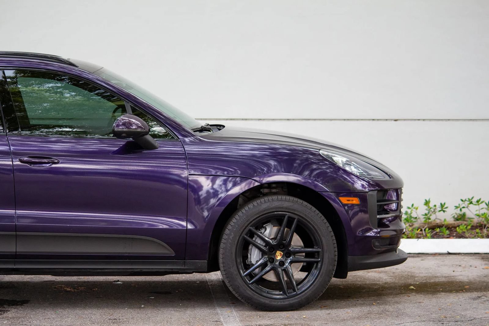 Used 2021 Porsche Macan w/ Premium Package Plus AWD/4WD image 23