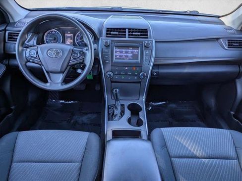 Used 2016 Toyota Camry LE image 17