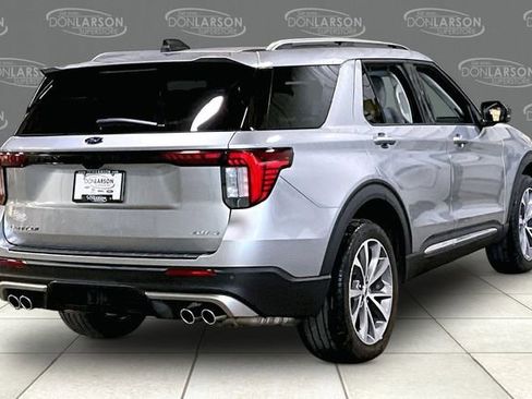 Used 2025 Ford Explorer Platinum w/ Ultimate Package AWD/4WD image 7