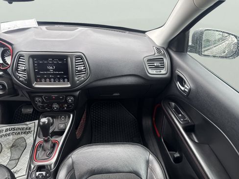 Used 2020 Jeep Compass Trailhawk image 14