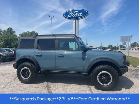 Used 2022 Ford Bronco Outer Banks w/ Sasquatch Package AWD/4WD image 2