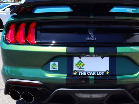 Used 2022 Ford Mustang Shelby GT500 w/ Technology Package RWD image 20