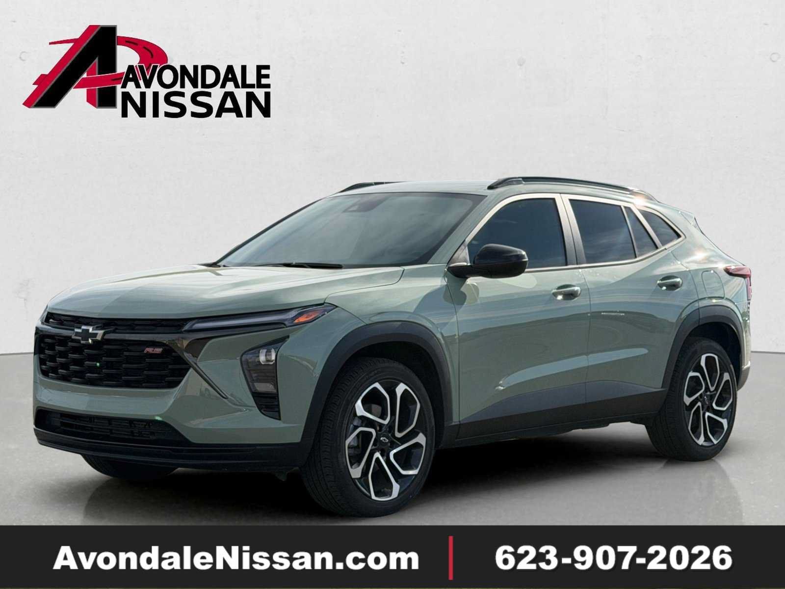 Used 2024 Chevrolet Trax RS FWD image 1