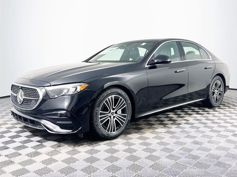 New 2026 Mercedes-Benz E 450 4MATIC Sedan image 2