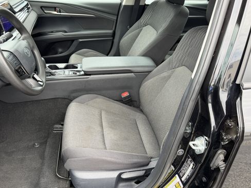Used 2025 Toyota Camry LE FWD image 23