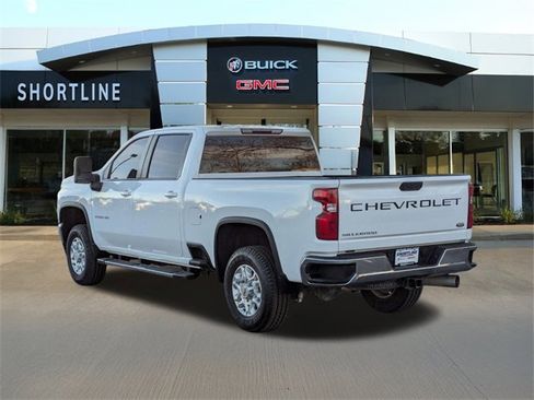 Used 2023 Chevrolet Silverado 2500 LT w/ Convenience Package image 5