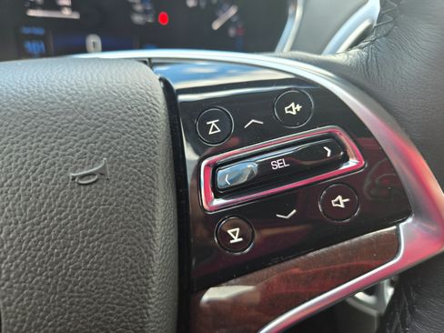 Used 2014 Cadillac SRX Performance w/ Driver Awareness Package AWD/4WD image 15
