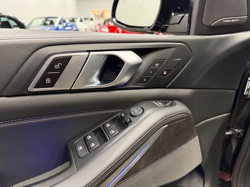 Used 2020 BMW X5 xDrive40i w/ M Sport Package image 53