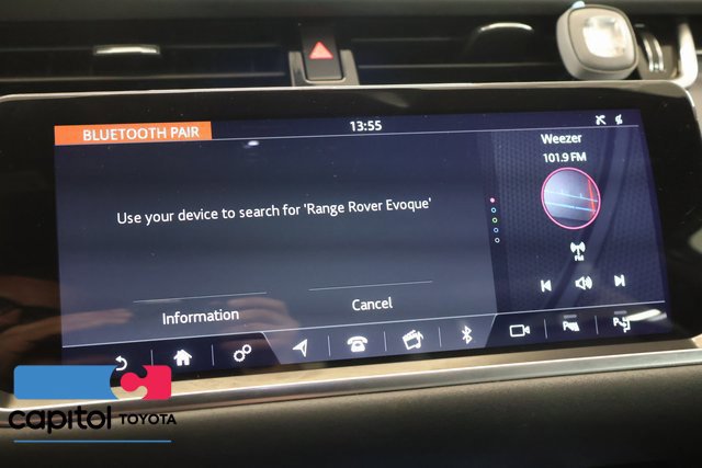 Used 2020 Land Rover Range Rover Evoque SE AWD/4WD image 22