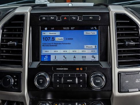 Used 2019 Ford F250 Lariat image 24