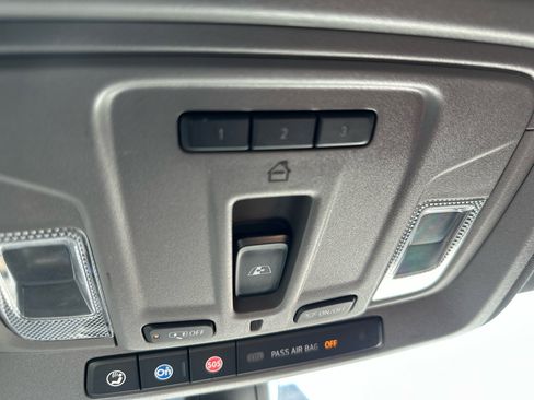 Used 2020 GMC Sierra 1500 SLT image 41