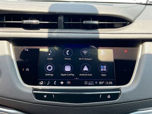 New 2025 Cadillac XT5 Luxury image 15