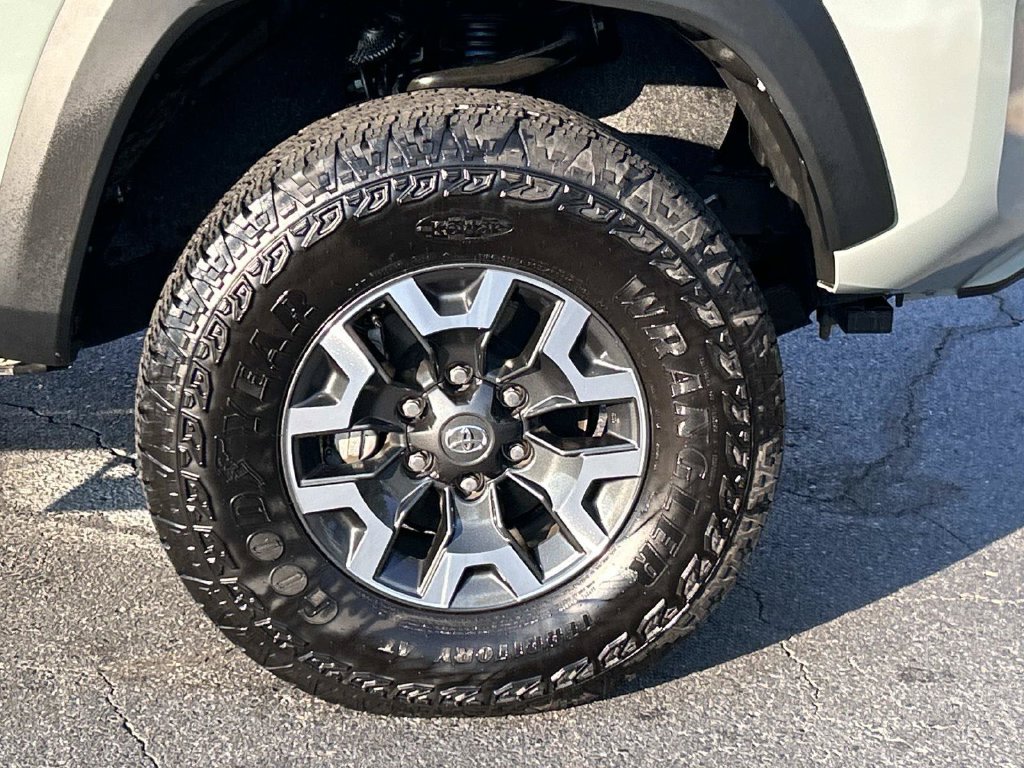 Used 2023 Toyota Tacoma TRD Off-Road AWD/4WD image 9