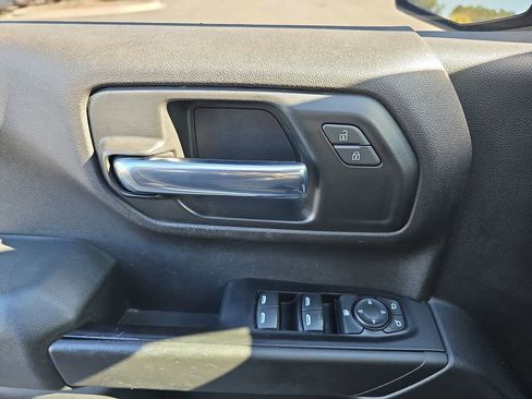 Used 2020 Chevrolet Silverado 1500 Custom Trail Boss image 30