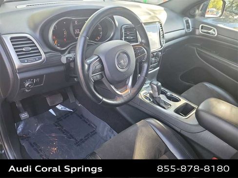 Used 2020 Jeep Grand Cherokee Altitude image 2