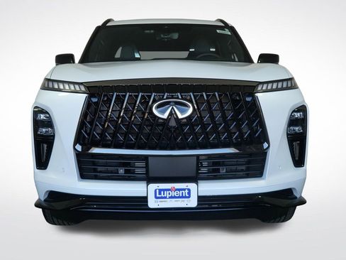 New 2026 INFINITI QX80 4WD image 8