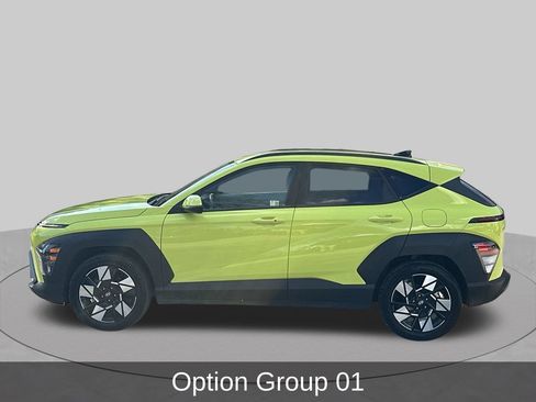 Used 2025 Hyundai Kona SEL FWD image 2