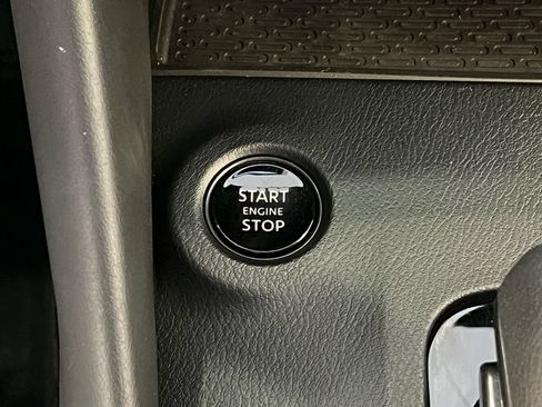 Certified 2026 Nissan Z Performance RWD image 27