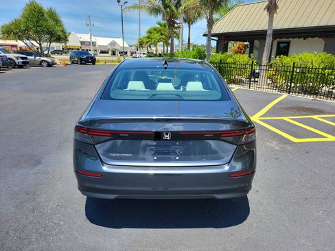 Used 2023 Honda Accord EX image 7