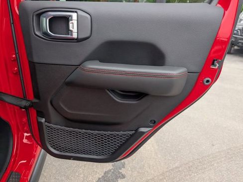 New 2026 Jeep Wrangler Unlimited Rubicon AWD/4WD image 29