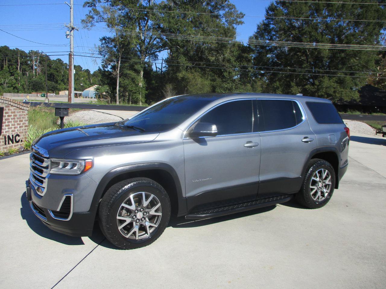 Used 2020 GMC Acadia SLE FWD image 3
