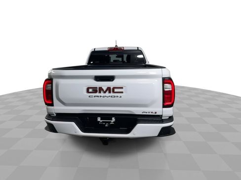Used 2025 GMC Canyon AT4 image 7