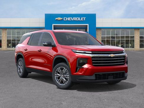 New 2026 Chevrolet Traverse LT w/ Driver Confidence Package FWD image 7