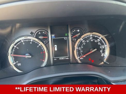 Used 2024 Toyota 4Runner TRD Off-Road AWD/4WD image 3