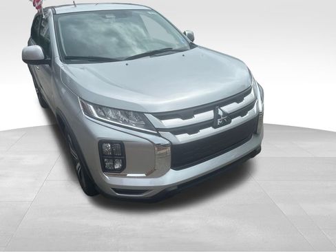 Used 2025 Mitsubishi Outlander Sport SE AWD/4WD image 35