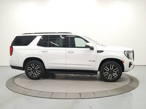 Used 2023 GMC Yukon AT4 w/ Technology Package AWD/4WD image 8
