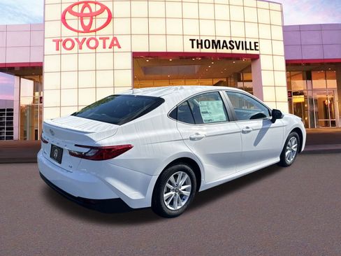 New 2025 Toyota Camry LE w/ Convenience Package image 5