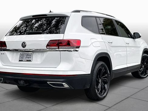 Certified 2022 Volkswagen Atlas SE image 13