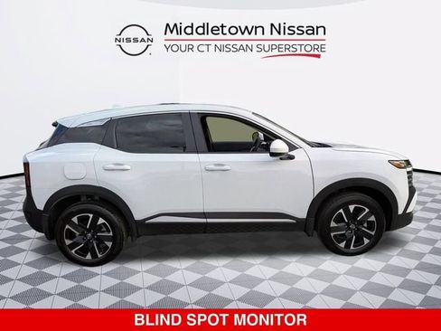 Certified 2025 Nissan Kicks SV AWD/4WD image 2