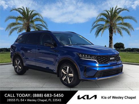 Certified 2022 Kia Sorento S FWD image 1