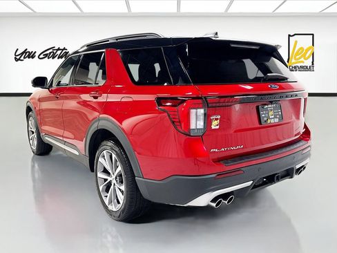 Used 2025 Ford Explorer Platinum w/ Ultimate Package AWD/4WD image 7