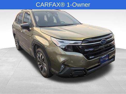 Used 2025 Subaru Forester Touring AWD/4WD image 1