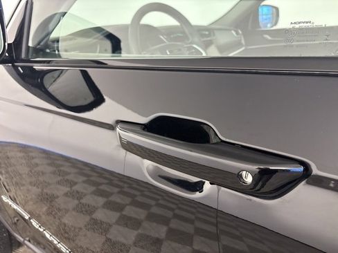 Certified 2023 Jeep Grand Cherokee Limited w/ Luxury Tech Group II image 24