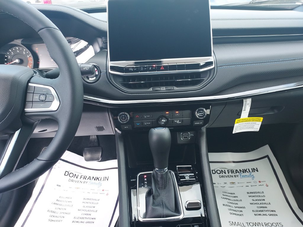 New 2026 Jeep Compass Latitude AWD/4WD image 20