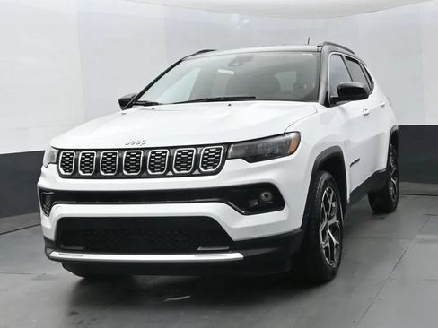 Used 2025 Jeep Compass Limited AWD/4WD image 1