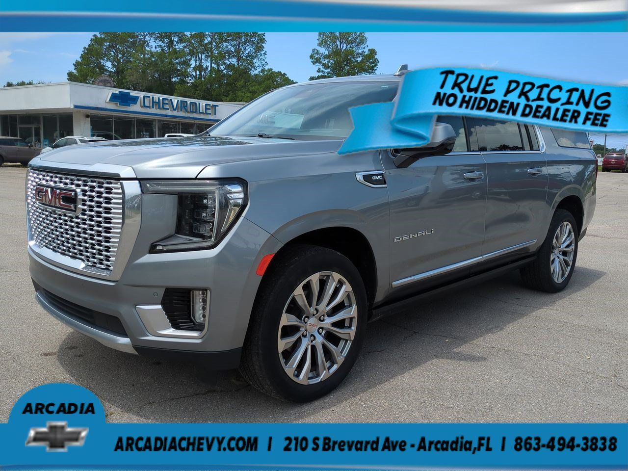 Used 2023 GMC Yukon XL Denali AWD/4WD image 8
