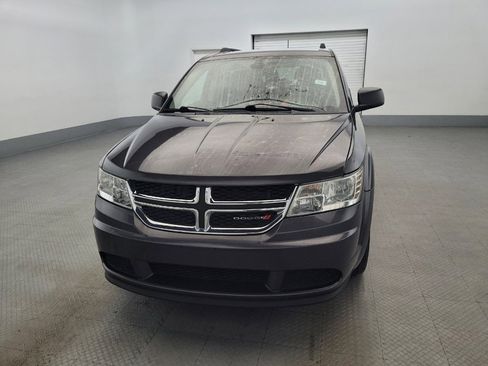 Used 2019 Dodge Journey SE FWD image 15